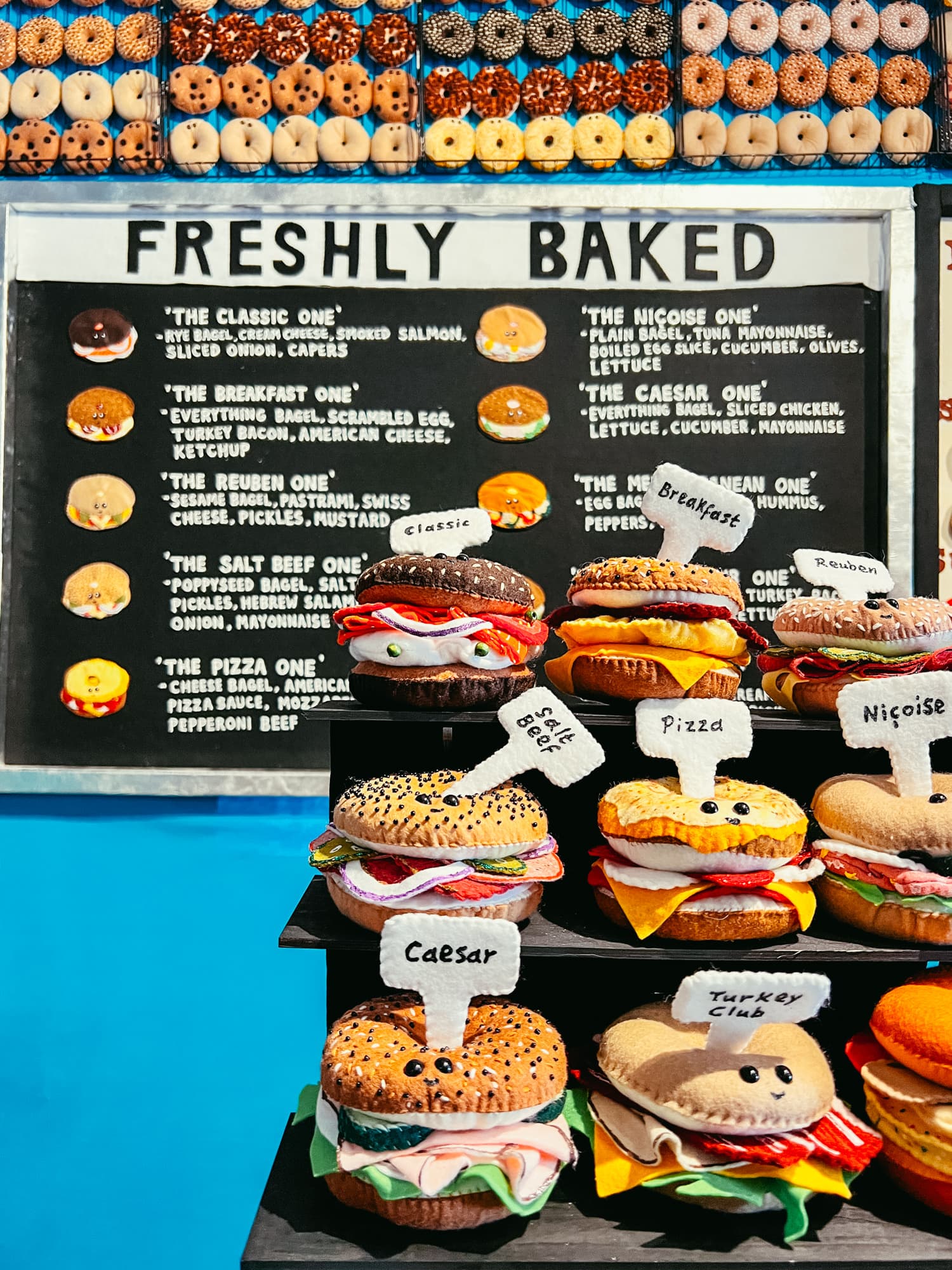 lucy-sparrow-feltz-bagels-08