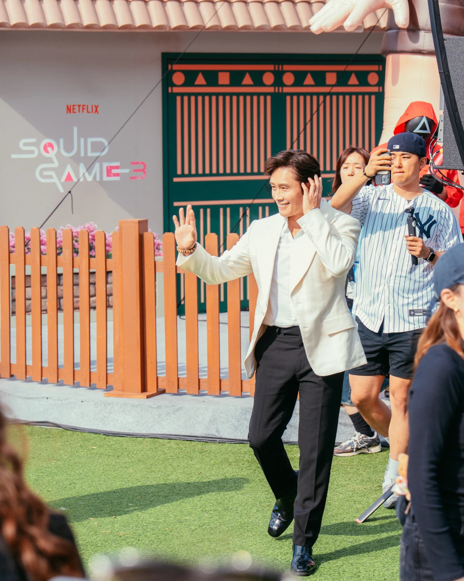 Lee Byung Hun Squid Game3 in Domino Park Walking