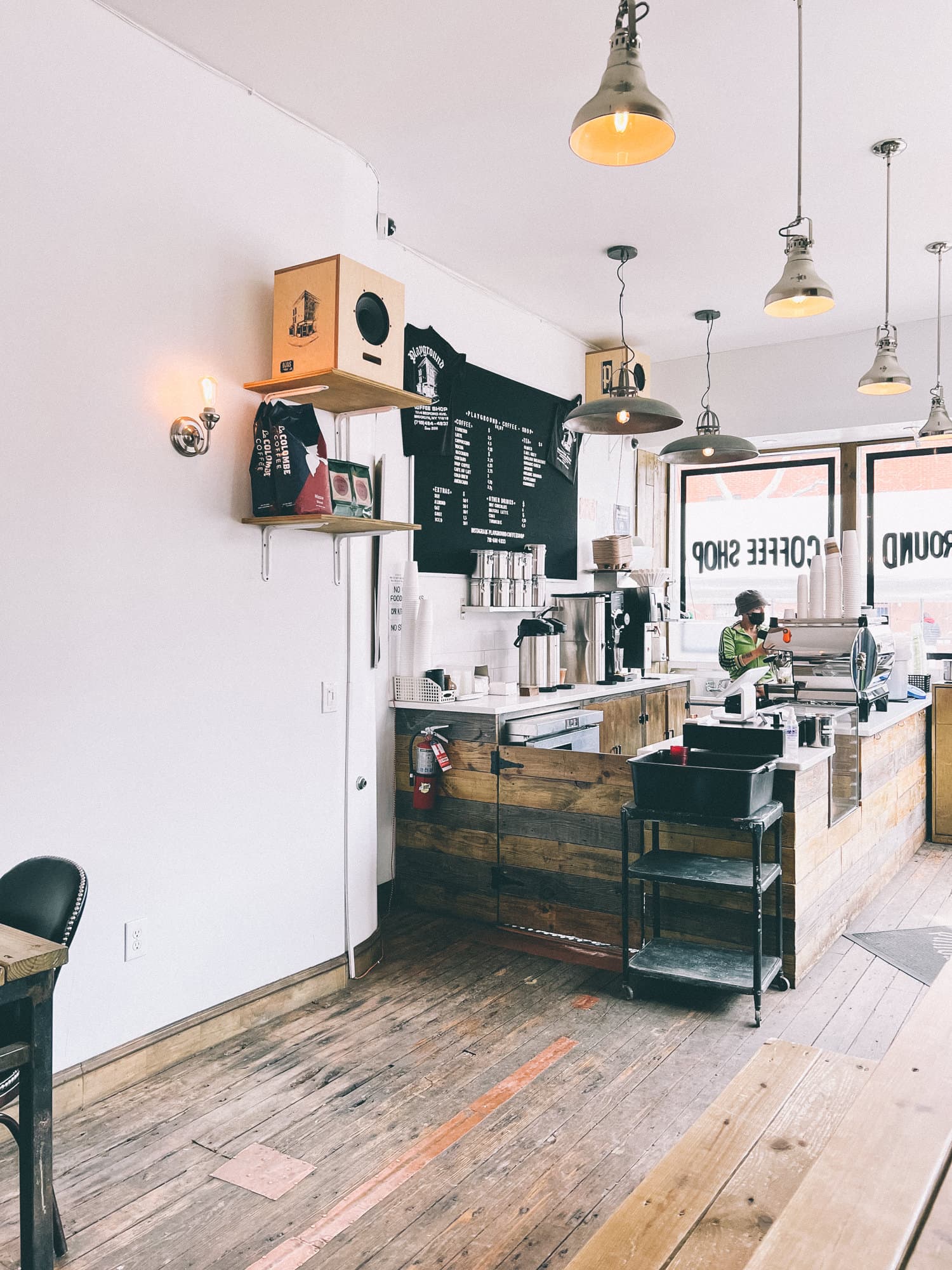 playground-coffee-shop-06