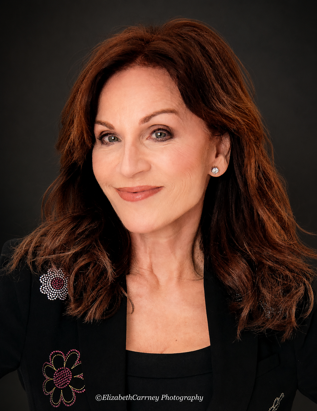 Portrait of Marilu Henner, who plays Greta